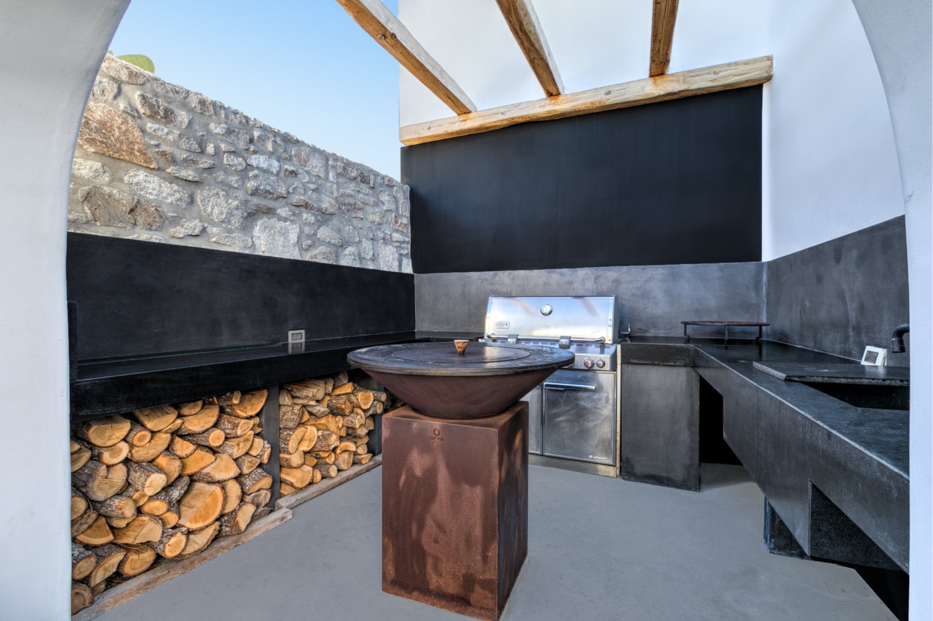 UltraLuxury Mykonos villa Tennis Court & SeaViews — photo 35